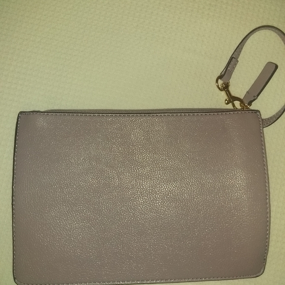 Lavender calvin klein wristlet. (New) - Picture 4 of 4